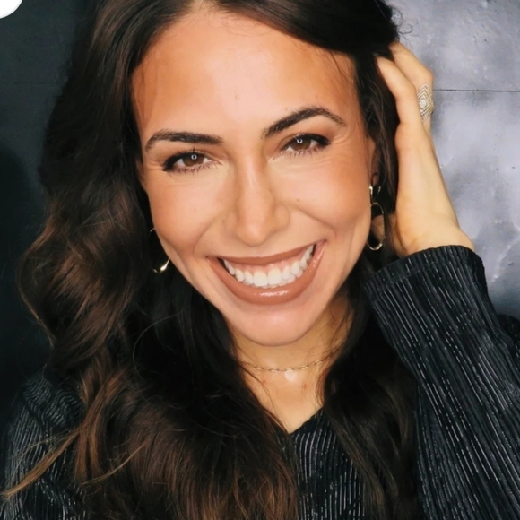 Defiance Beauty by Nechami Satin Sovereign Bronzer: Goddess Glow, 7.5g, NIB - Picture 3 of 6